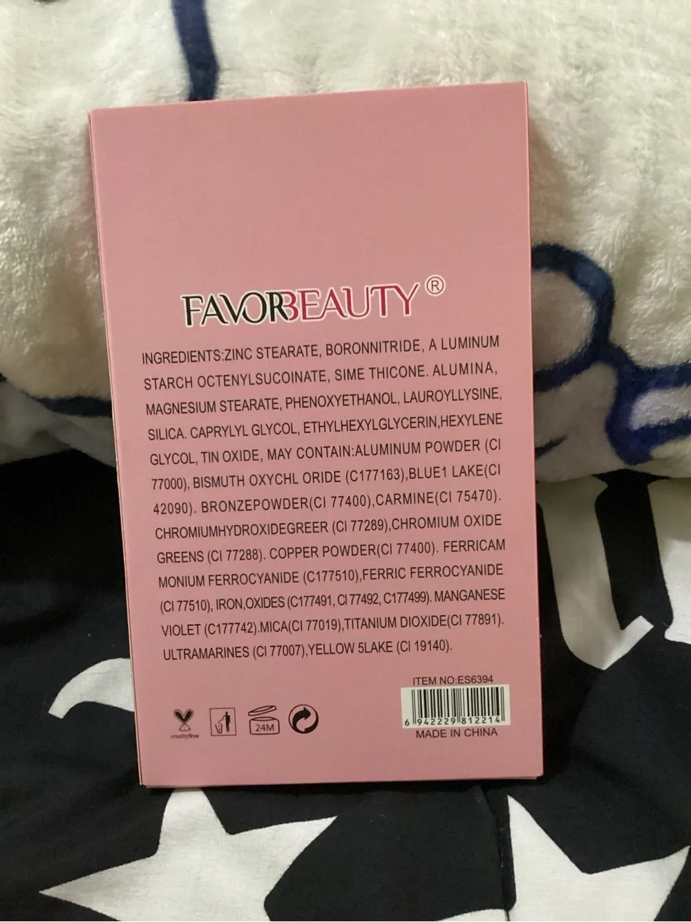 My Melody Pink & Red eye shadow palate
